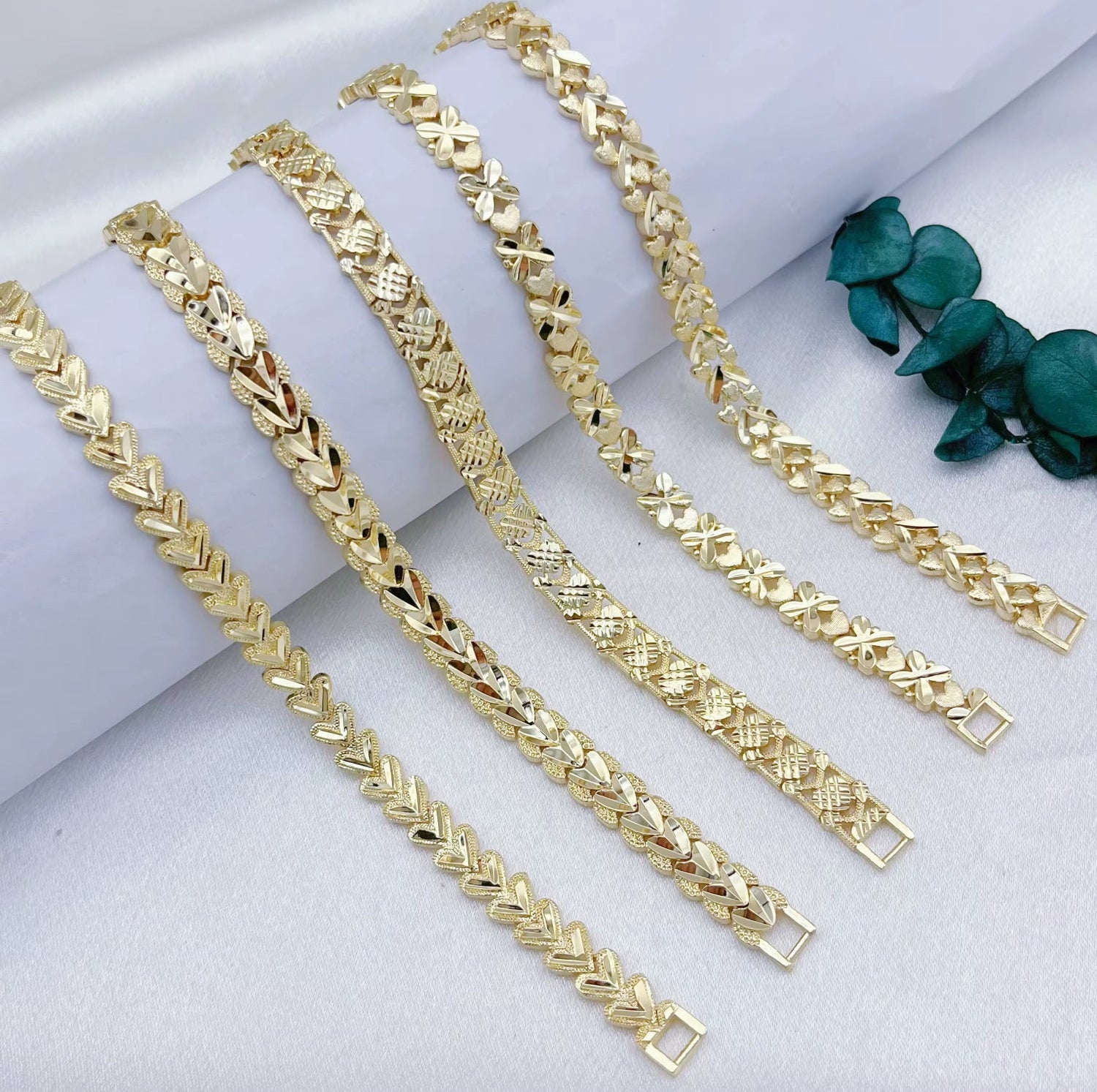 Women's 14K Gold Bracelets