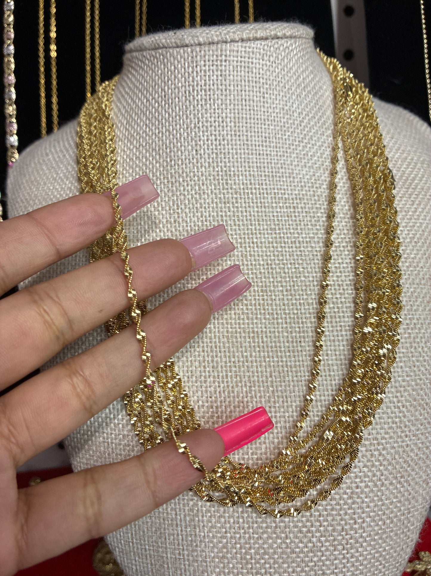 Twist “18 inches necklace