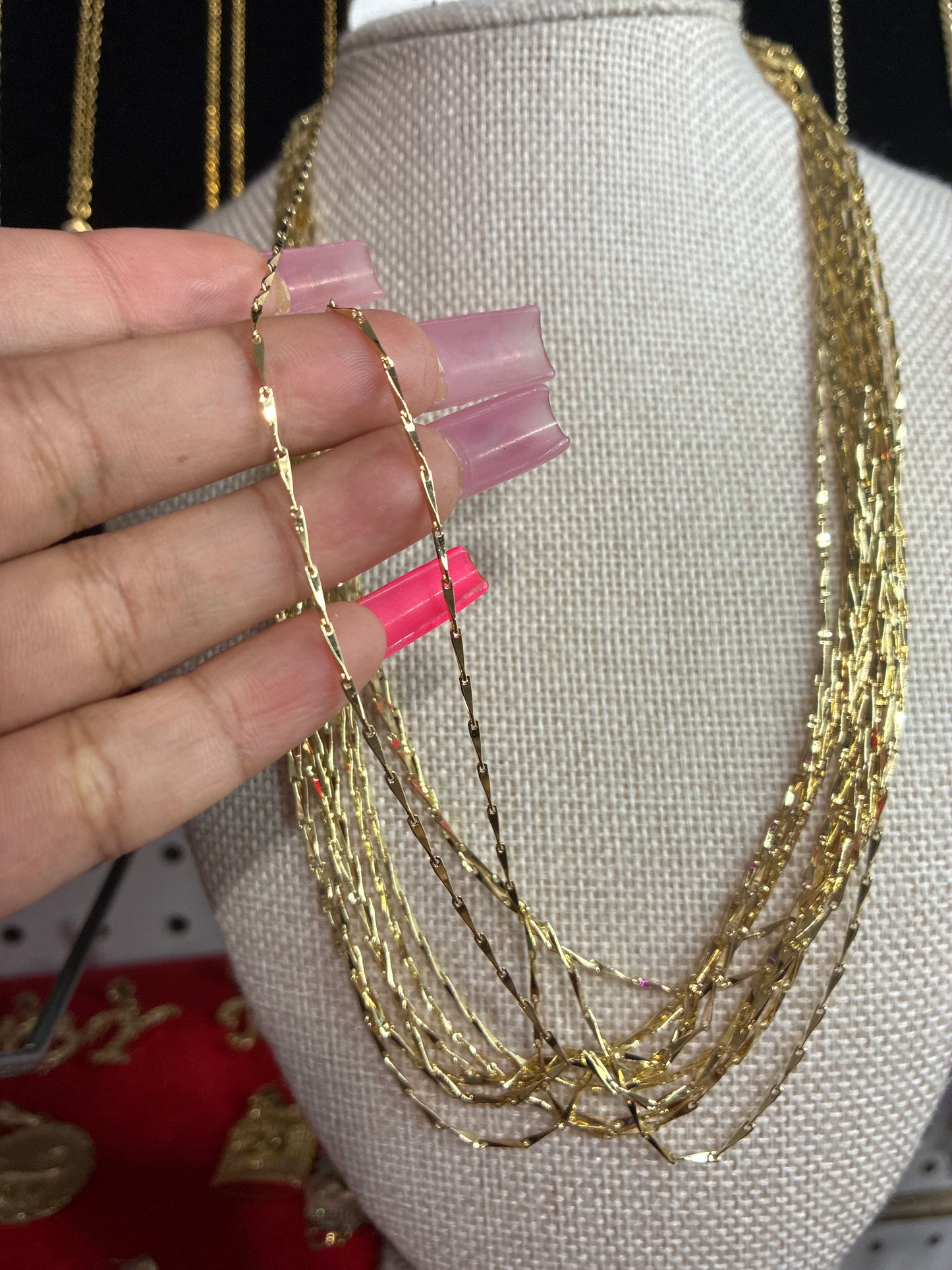 Thin arrow “18 shinny Necklace