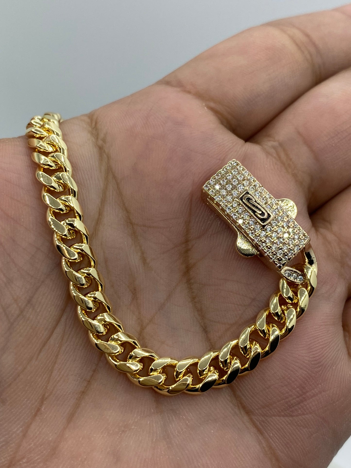 Mona co Cuban Link Bracelet